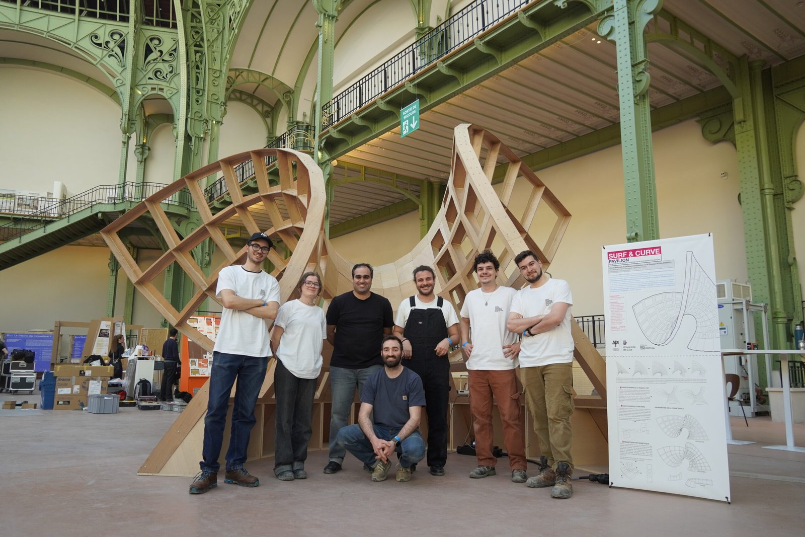 Le pavillon Surf & Curve a été présenté au Grand Palais à Paris dans le cadre du Forum International Bois Construction 2026